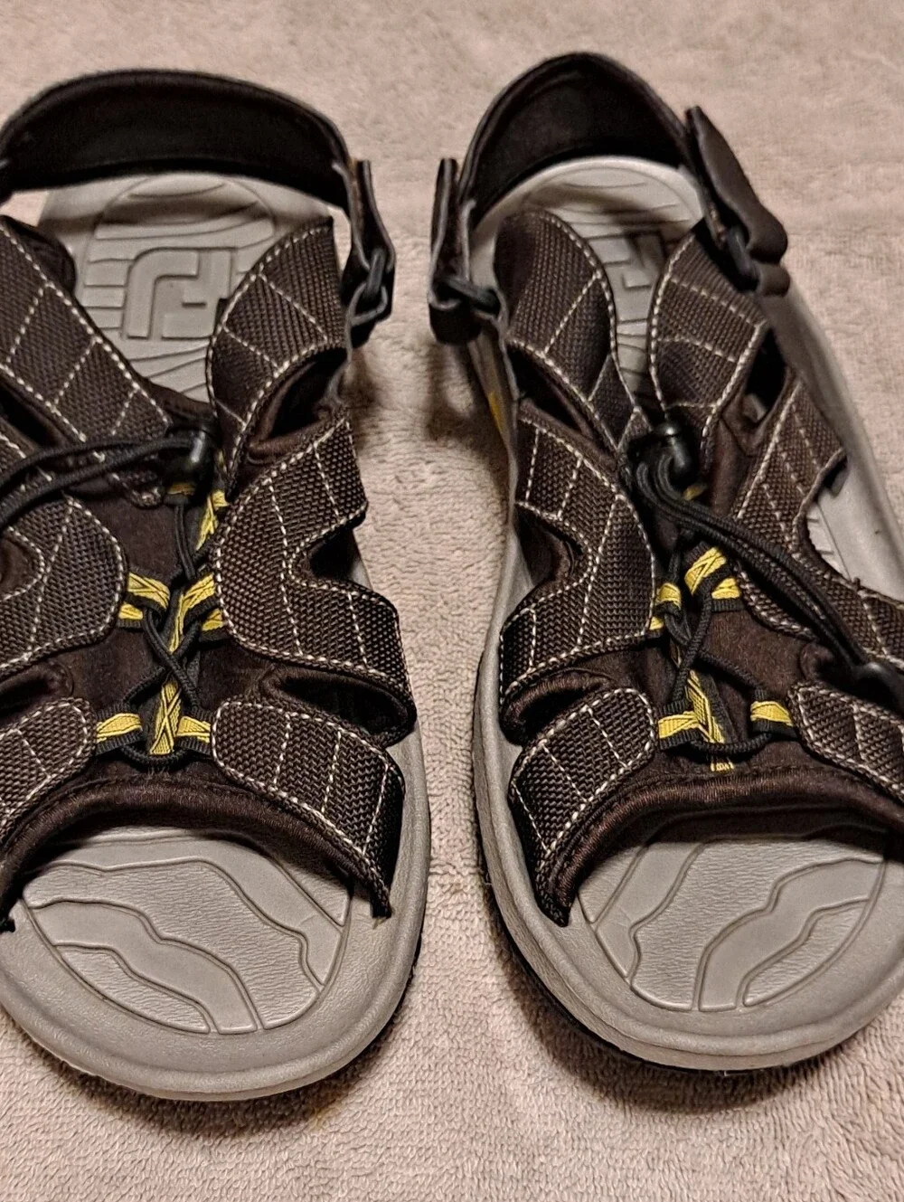 Mens Footjoy Brown Outdoor Golf Sandals with Yellow Accent Sz 9